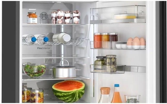 Холодильник BOSCH KGN39LBCF