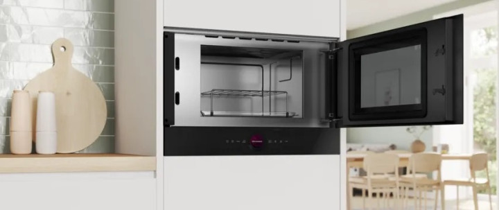 Микроволновая печь BOSCH BER7321B1 Series8 с правым открыванием